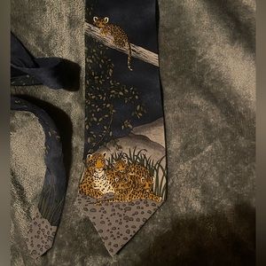 Men’s wwf leopard tie